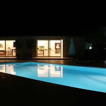Le Couvent Bed & Breakfast Saint-Jean-de-Laur