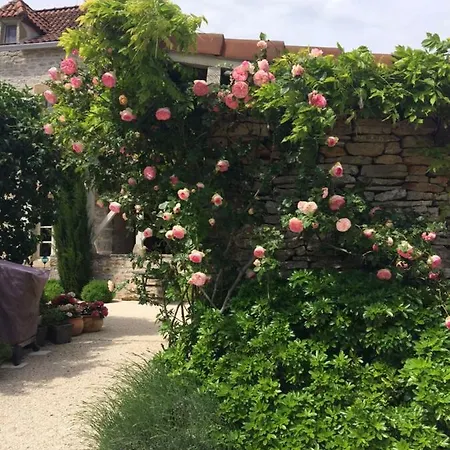 Le Couvent Bed & Breakfast 3*