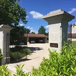 Le Couvent Bed & Breakfast Saint-Jean-de-Laur
