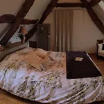 Le Couvent Bed & Breakfast 3*