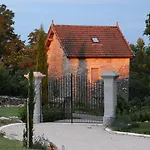 Le Couvent Bed & Breakfast Saint-Jean-de-Laur