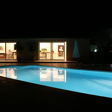 Le Couvent Bed & Breakfast 3*