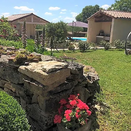 Le Couvent Bed & Breakfast 3*