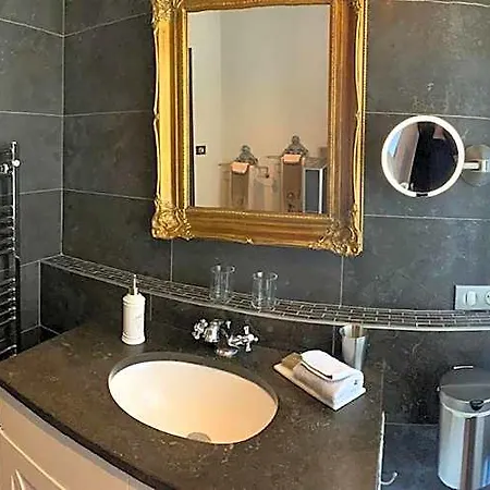 Le Couvent Bed & Breakfast 3*