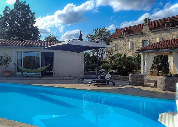 Le Couvent Couette-café Saint-Jean-de-Laur