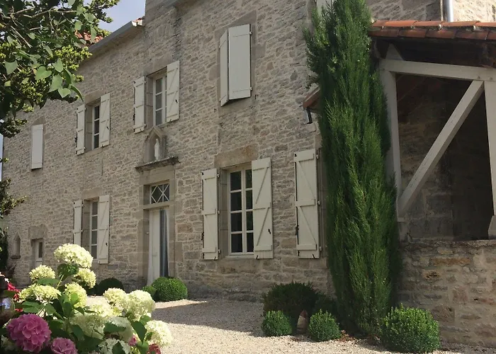 Le Couvent Couette-café Saint-Jean-de-Laur